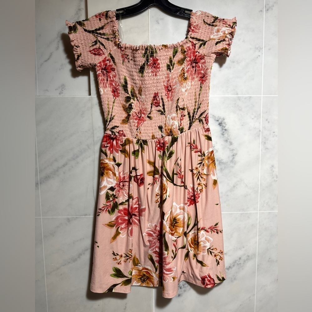NWT Derek Heart Floral Pink Smocked dress size M